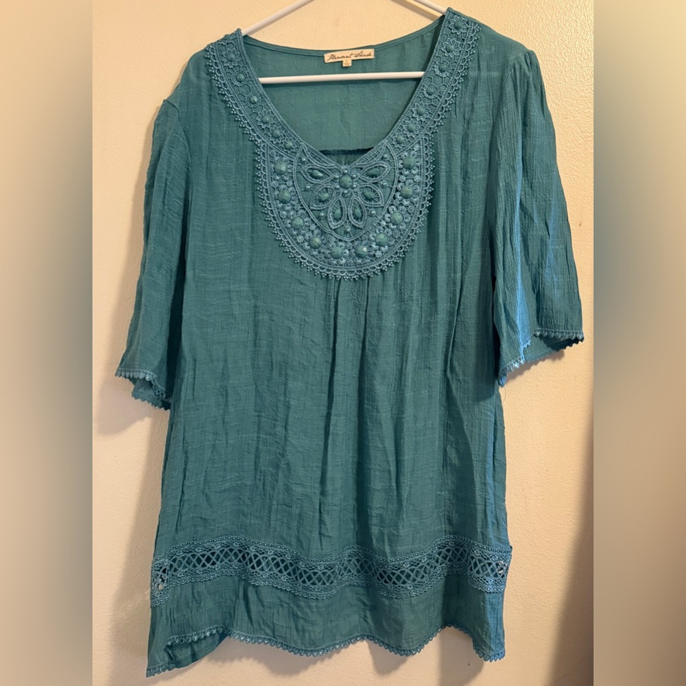 Elegant Teal Embroidered Women's Top Size Large